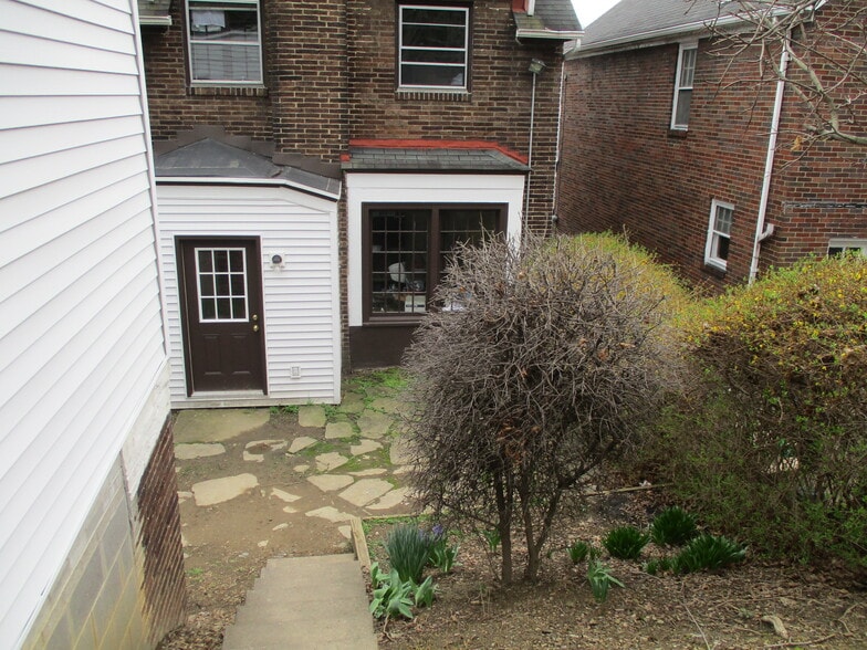 Back Patio - 5617 Wilkins Ave