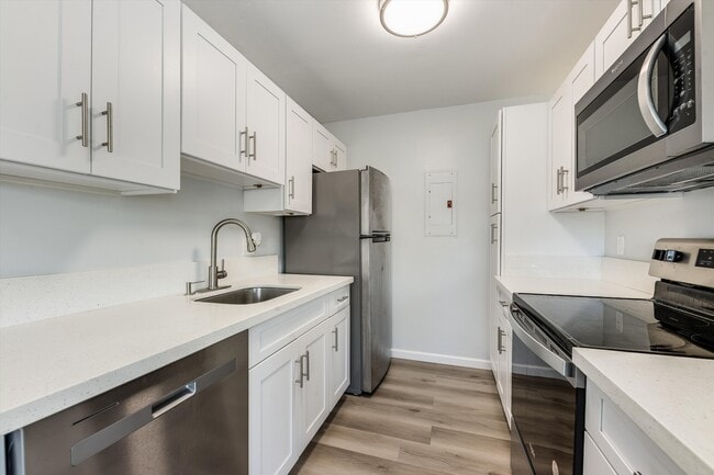 Building Photo - 910 Oli Loop