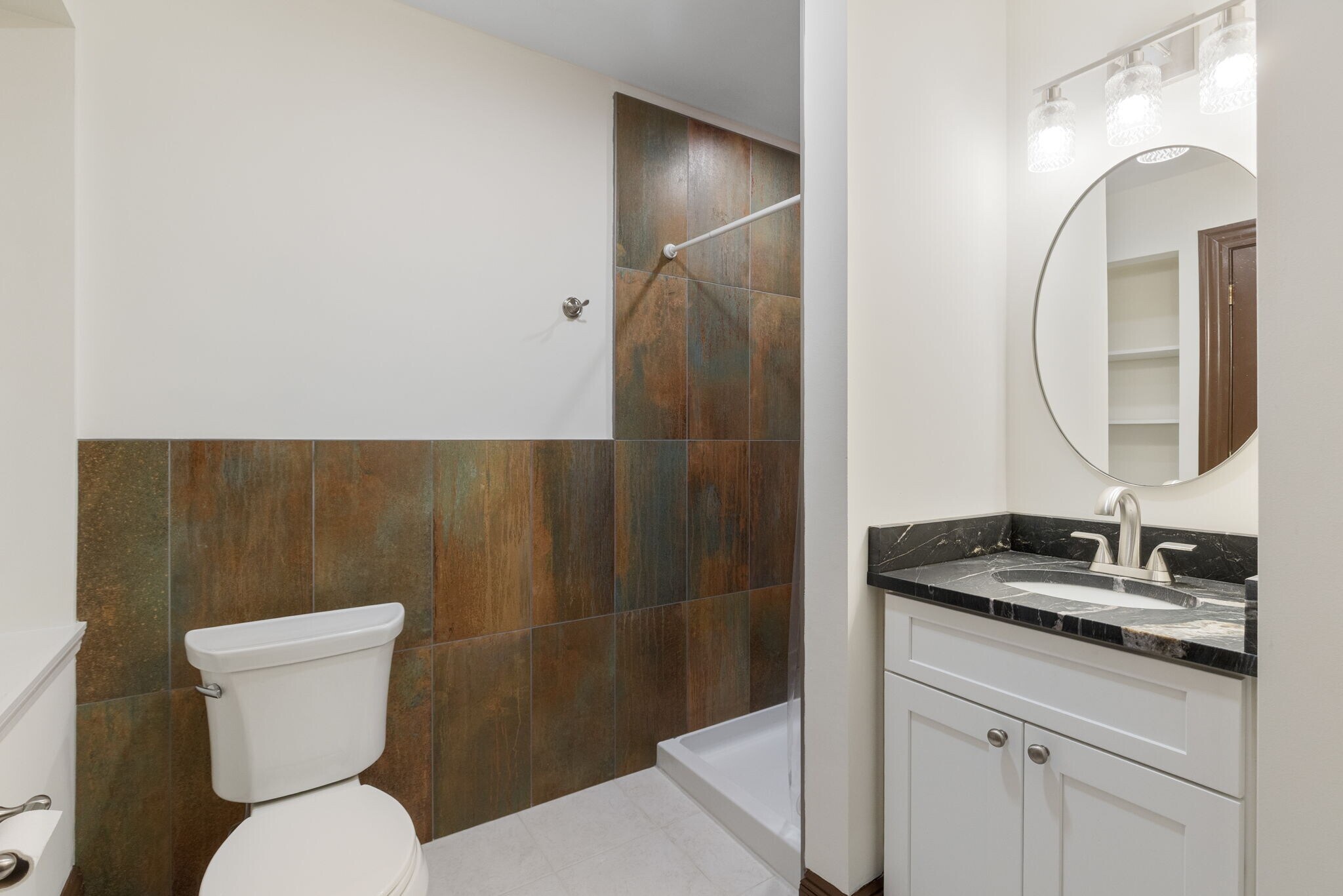 Building Photo - 88 Putnam Ave