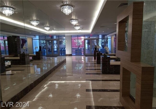 Building Photo - Stunningly Remodeled Studio High-Rise Unit For Rent