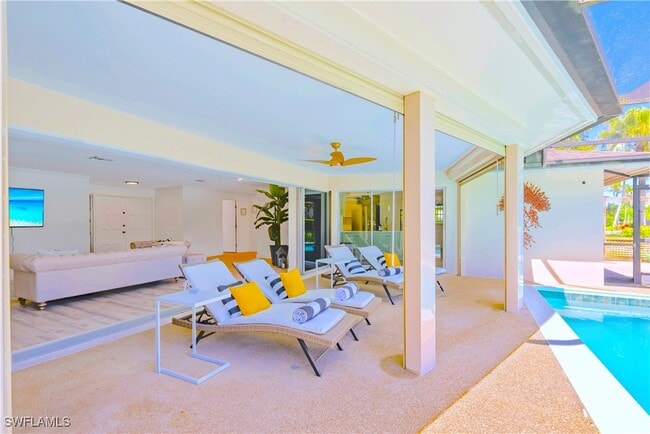 Building Photo - 2125 Marina Dr