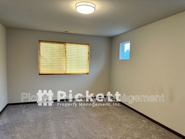 Building Photo - 5146 Granger St