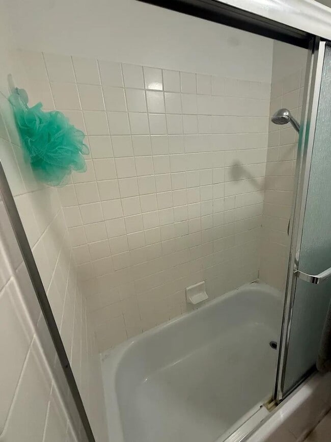 Building Photo - 288 Whitmore St