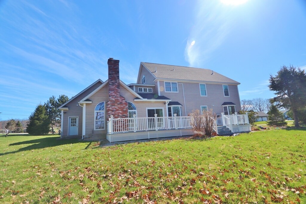 Building Photo - 21 Longmeadow Dr