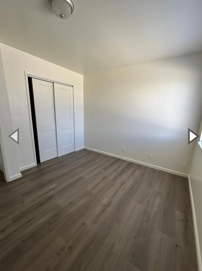 Building Photo - 1110 W Chestnut St