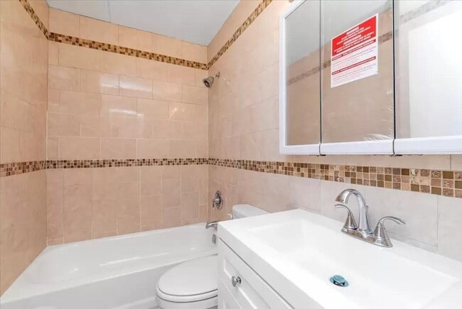 Building Photo - 23-22 30th Rd