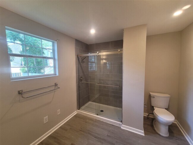 Building Photo - 3919 Avenue O