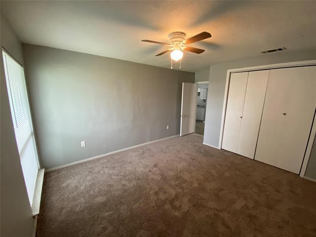 Building Photo - 9696 Walnut St