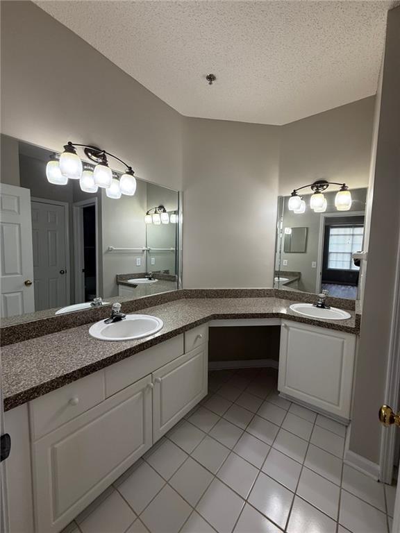 Building Photo - 1306 Vinings Forest Ln