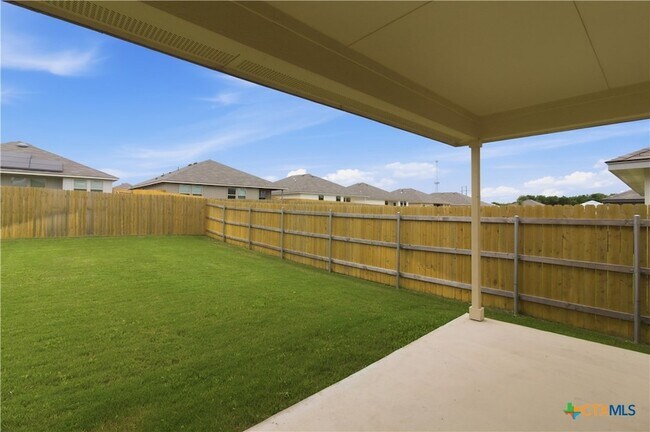Building Photo - 2622 Leno Dr