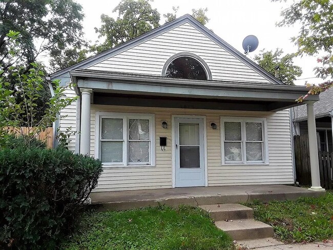 Building Photo - 1810 Magazine St