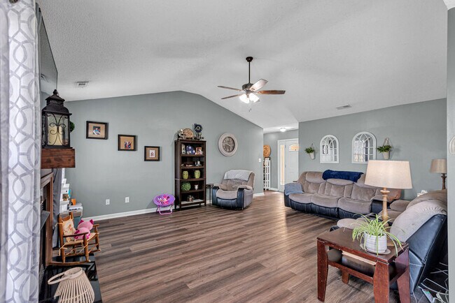 Building Photo - 202 Quarry Trail