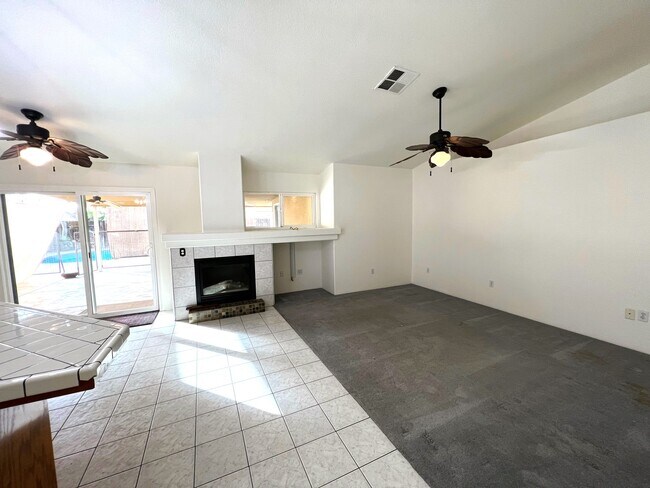 Building Photo - 3013 Verdugo Ln