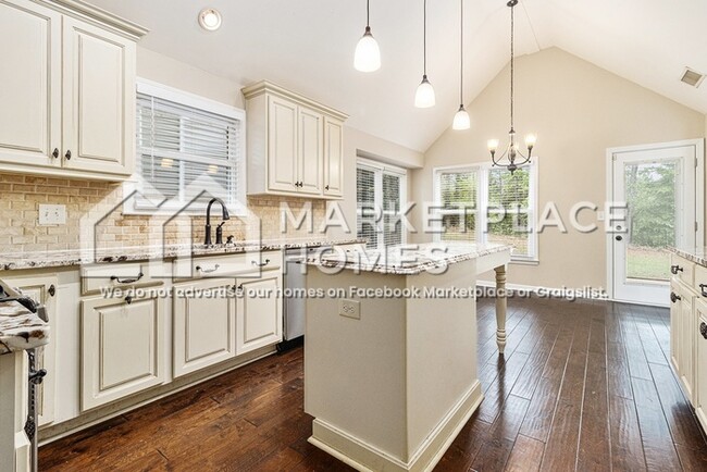 Building Photo - 95 Carolinas Way