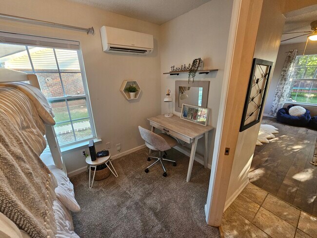 Building Photo - 104 Timberwood Ln