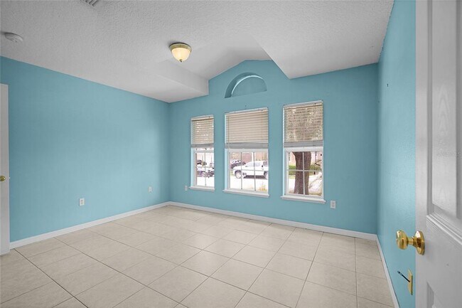 Building Photo - 265 Jocelyn Dr