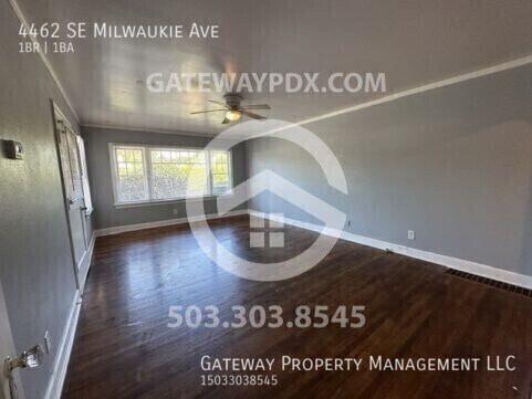 Building Photo - 4462 SE Milwaukie Ave