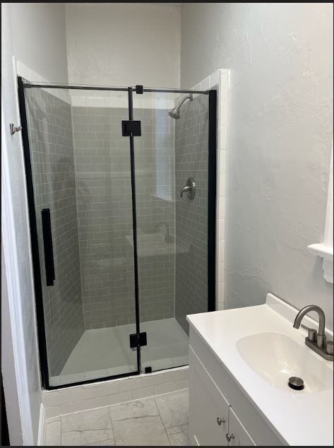 Shower - 5222 Morganford Rd
