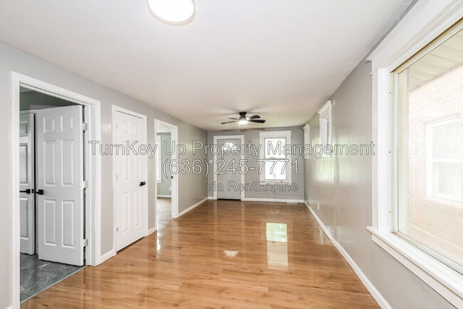 Building Photo - 3518 Maywood Ave