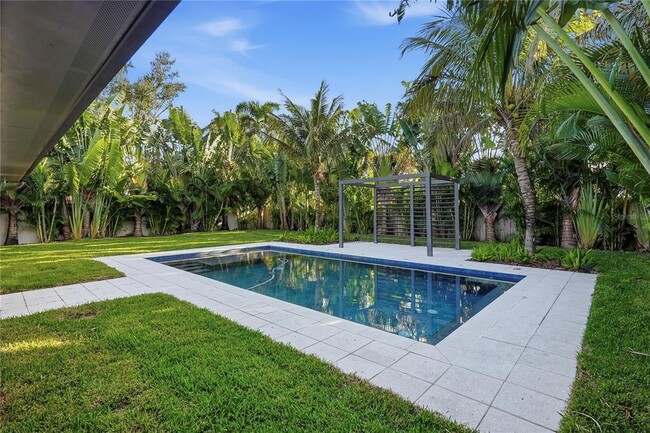 Building Photo - 845 Snell Isle Blvd NE