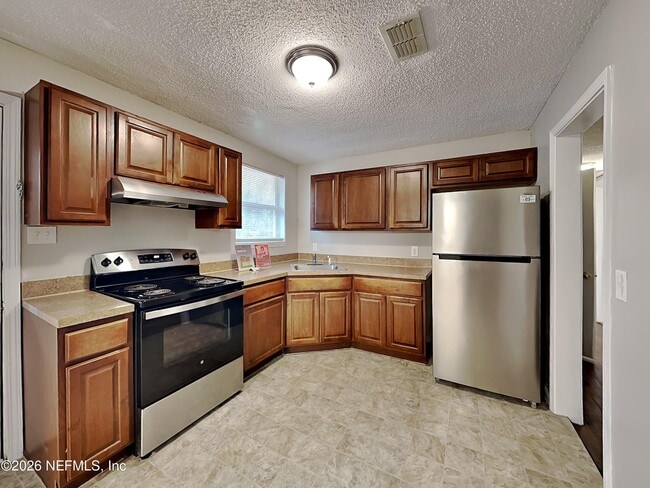 Building Photo - 6406 Harlow Blvd