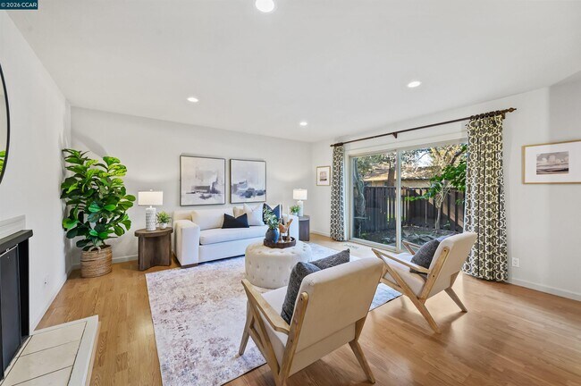 Building Photo - 1746 Candelero Ct