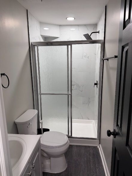 Building Photo - 4147 Doris Ave