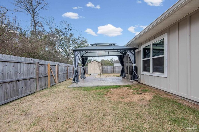 Building Photo - 5761 Danbury Blvd