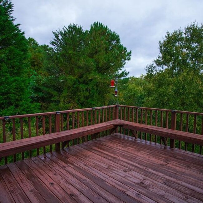 Building Photo - STUNNING!!! Four Bedroom two and a half bath home with a view!