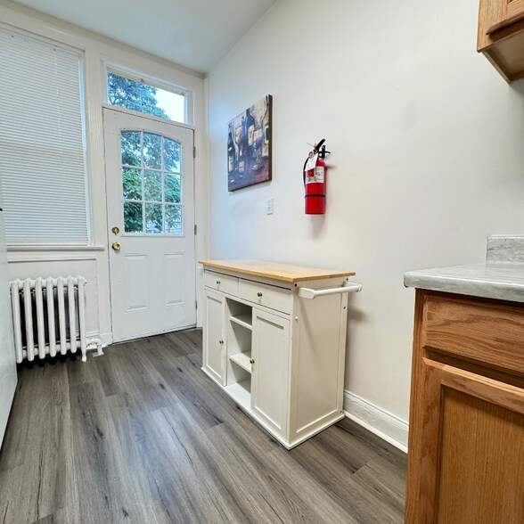 Building Photo - 441 Manor Pl NW