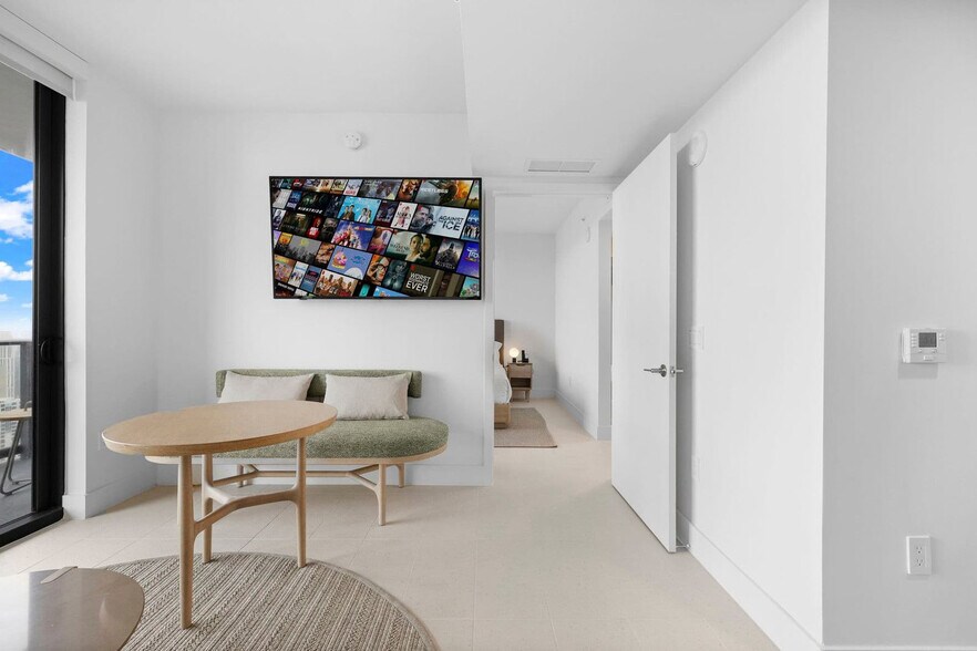 Building Photo - 159 NE 6th St