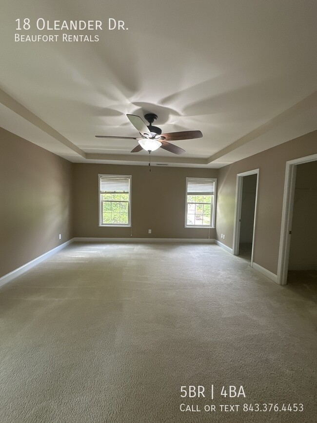 Building Photo - 18 Oleander Dr