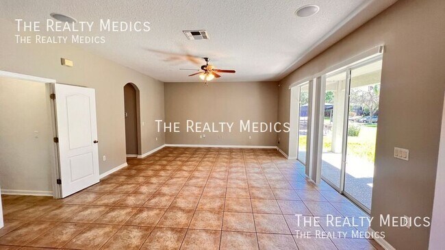 Building Photo - 12811 Moss Park Ridge Dr