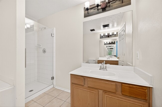Building Photo - 8839 Aspen Meadow Dr