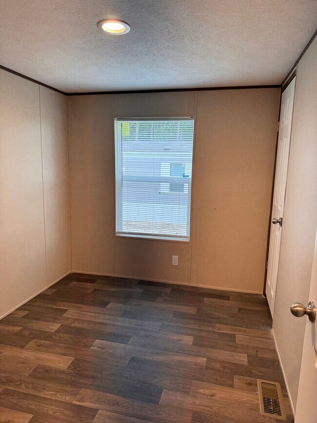 Building Photo - BRAND NEW 3 BED, 2 BATH MOBILE HOME!