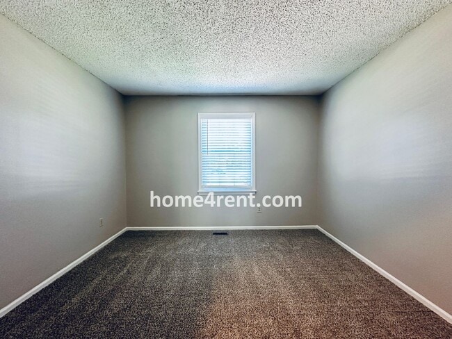 Building Photo - A Beautiful Olathe Home in a Quiet Neighbo...