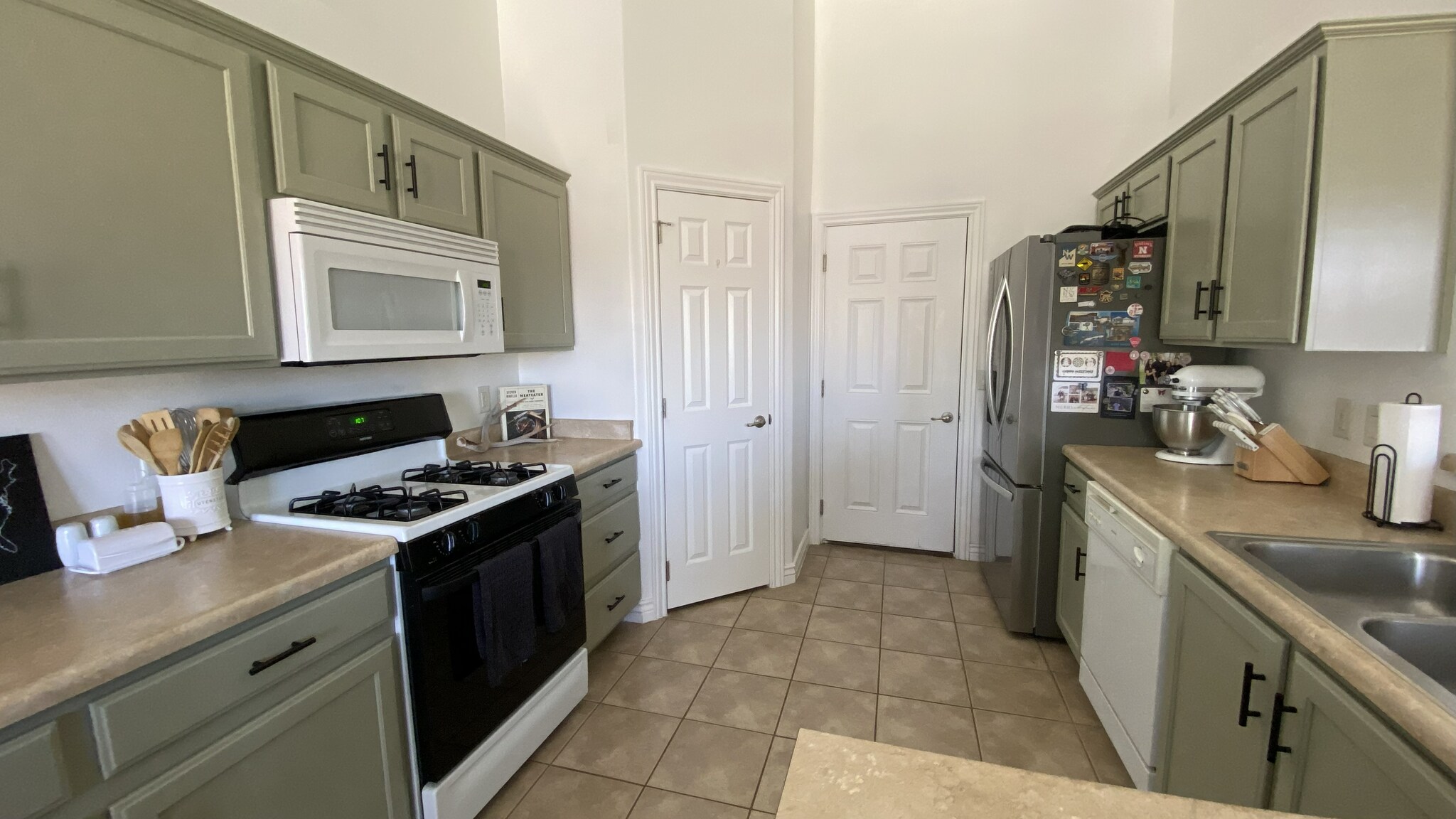 Building Photo - 1409 Northern View Dr