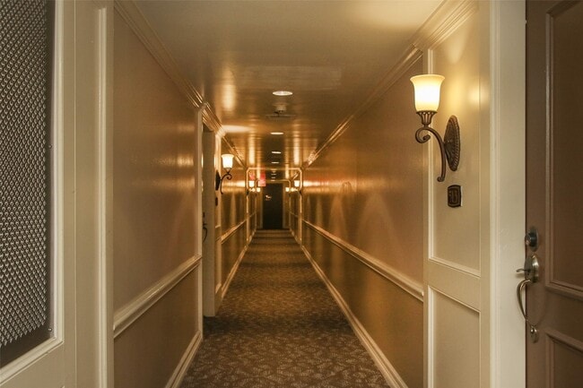 Building Photo - 3525 Sage Rd