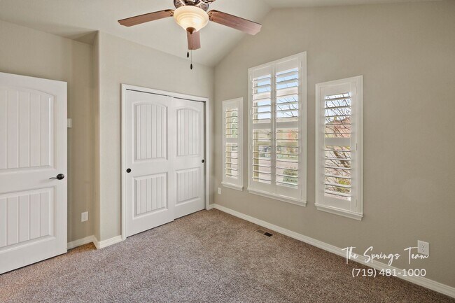 Building Photo - BEAUTIFUL 4BD + BONUS ROOM/3BA/3 CAR GARAG...