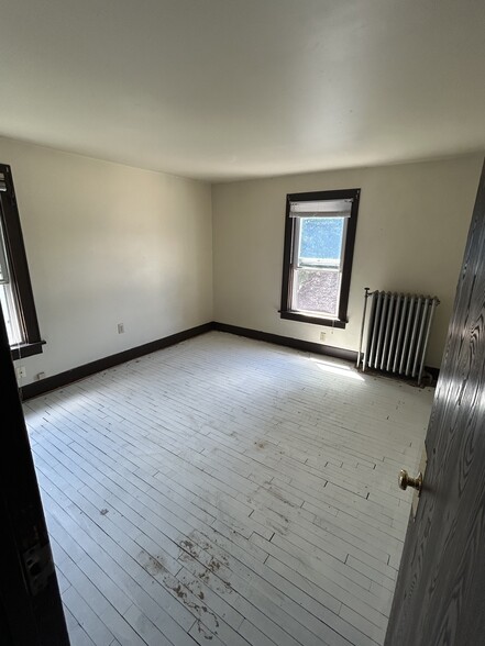 Building Photo - 619 Wisconsin St