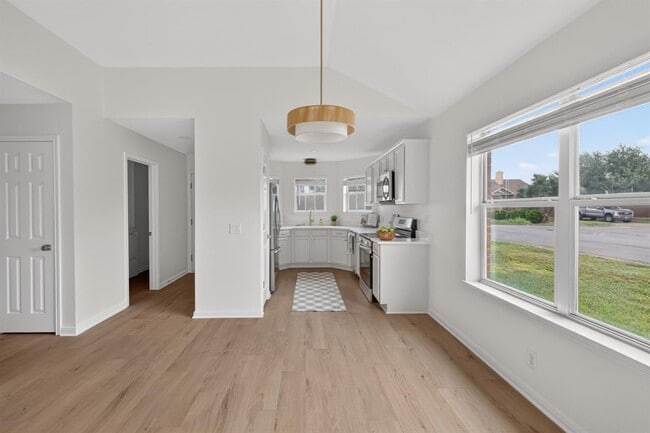 Building Photo - 16517 Trevin Cove