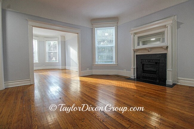 Building Photo - 5407 S Indiana Ave