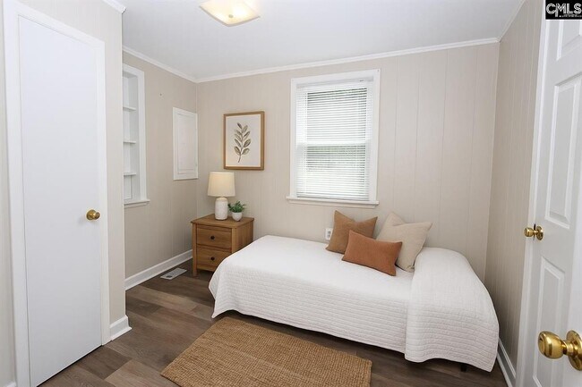 Building Photo - 140 Barrett's Way