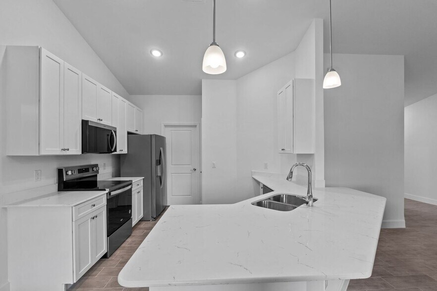 Building Photo - 2801 50th St SW