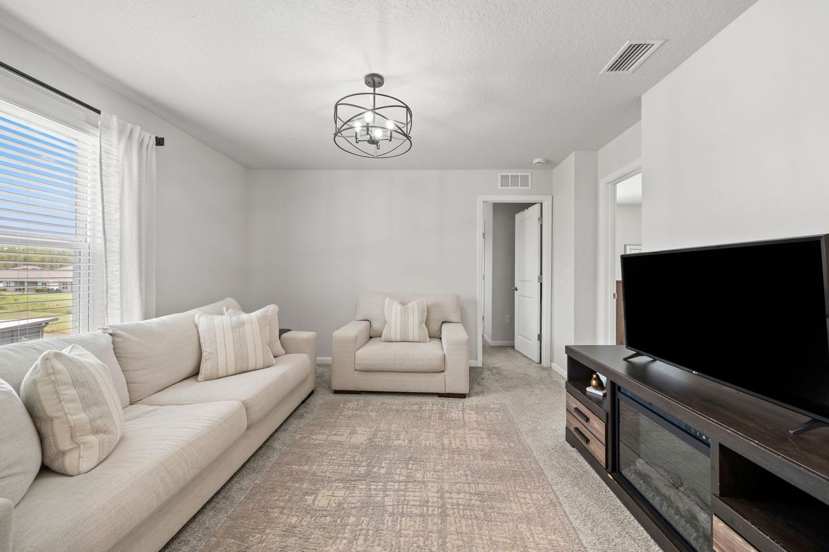 Building Photo - 17997 Dairy Farm Ct