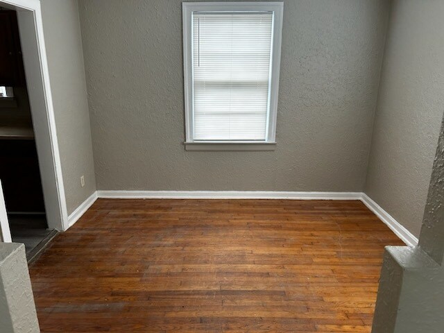 Building Photo - 5616 Calvin Ave