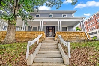 Building Photo - 645 N College Ave