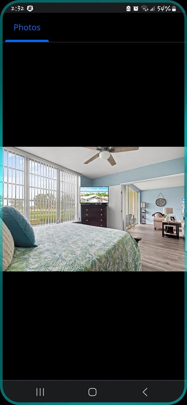Building Photo - 7461 W Country Club Dr N