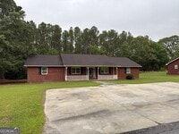 Building Photo - 705 Pat's Ln