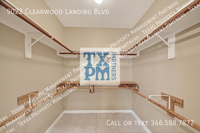 Building Photo - 9022 Clearwood Landing Blvd